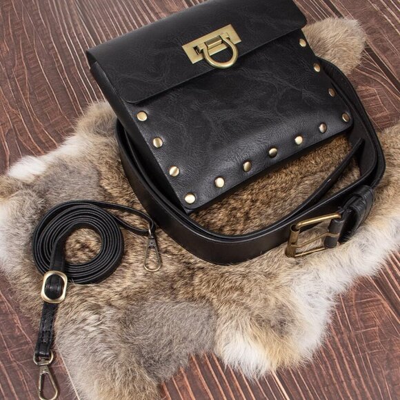 Versatile Faux Leather Belt Pouch - Fits Most Smartphones, Perfect for Outings - Picture 5 of 8